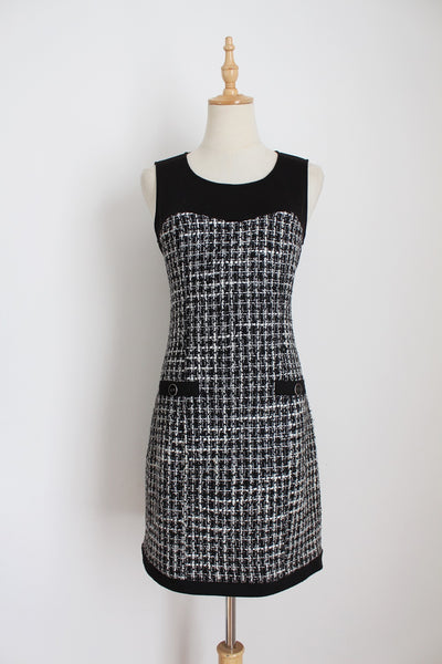 HOUNDSTOOTH KNIT DRESS SUIT - SIZE 10