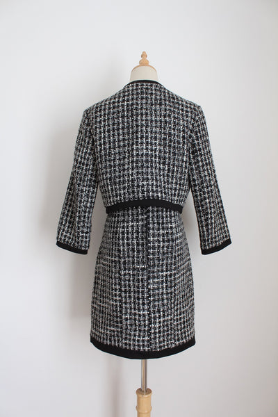 HOUNDSTOOTH KNIT DRESS SUIT - SIZE 10