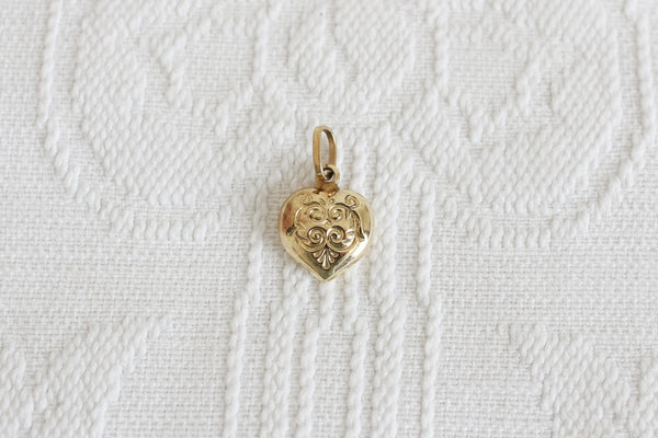 9CT GOLD HEART CHARM PENDANT