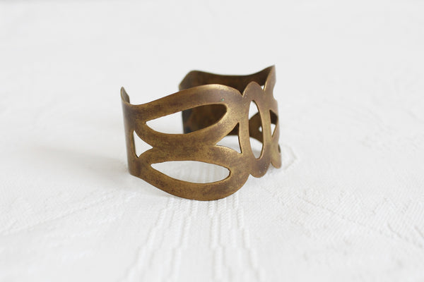 VINTAGE CUT OUT BRASS CUFF BANGLE