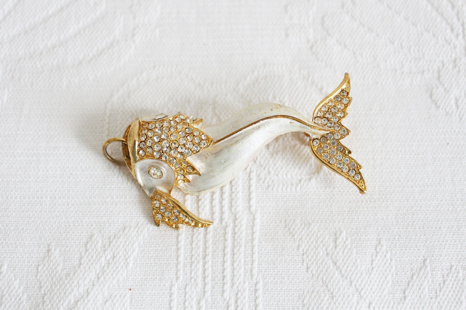VINTAGE ENAMEL FISH BROOCH
