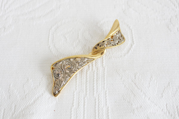 VINTAGE FLORAL TWISTED BROOCH