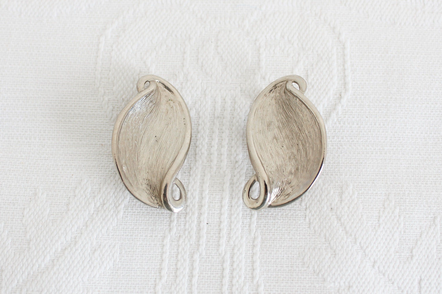 VINTAGE LEAF LARGE CLIP-ONS