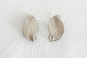 VINTAGE LEAF LARGE CLIP-ONS