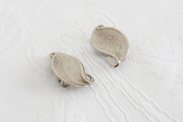 VINTAGE LEAF LARGE CLIP-ONS