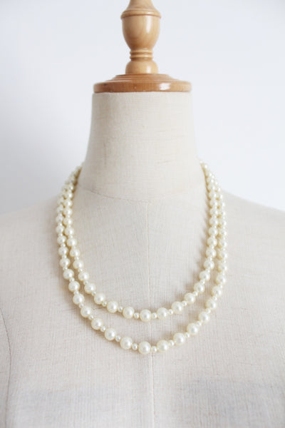 VINTAGE FAUX PEARL TWO STRAND NECKLACE