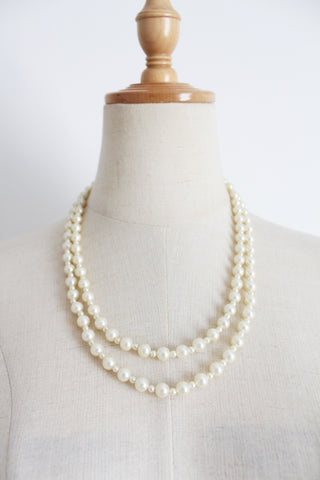VINTAGE FAUX PEARL TWO STRAND NECKLACE