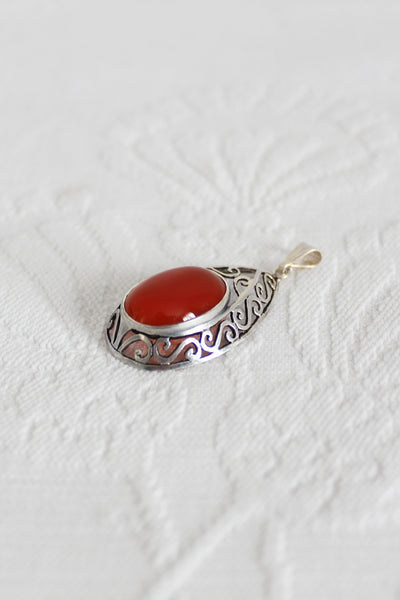 STERLING SILVER CARNELIAN VINTAGE PENDANT