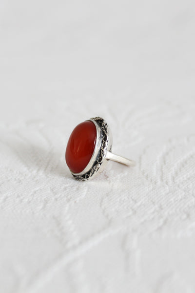 STERLING SILVER CARNELIAN VINTAGE RING - SIZE M