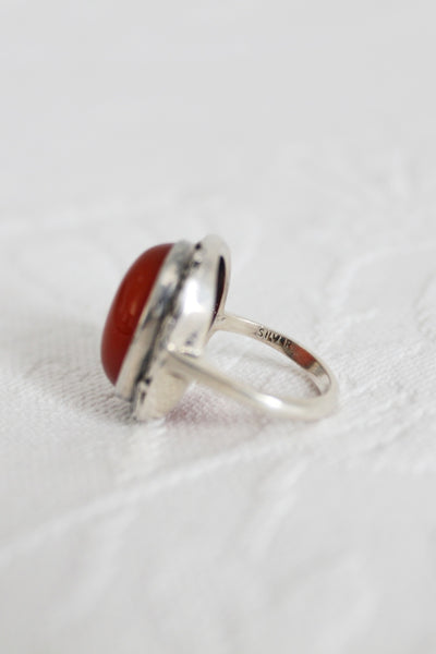 STERLING SILVER CARNELIAN VINTAGE RING - SIZE M