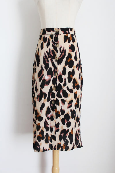 VINTAGE LEOPARD PRINT BUTTON DOWN SKIRT - SIZE 6