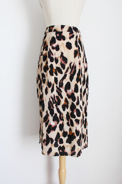 VINTAGE LEOPARD PRINT BUTTON DOWN SKIRT - SIZE 6