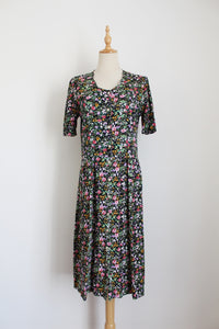 VINTAGE CHINTZ PRINT BUTTON DOWN DRESS BLACK - SIZE 8