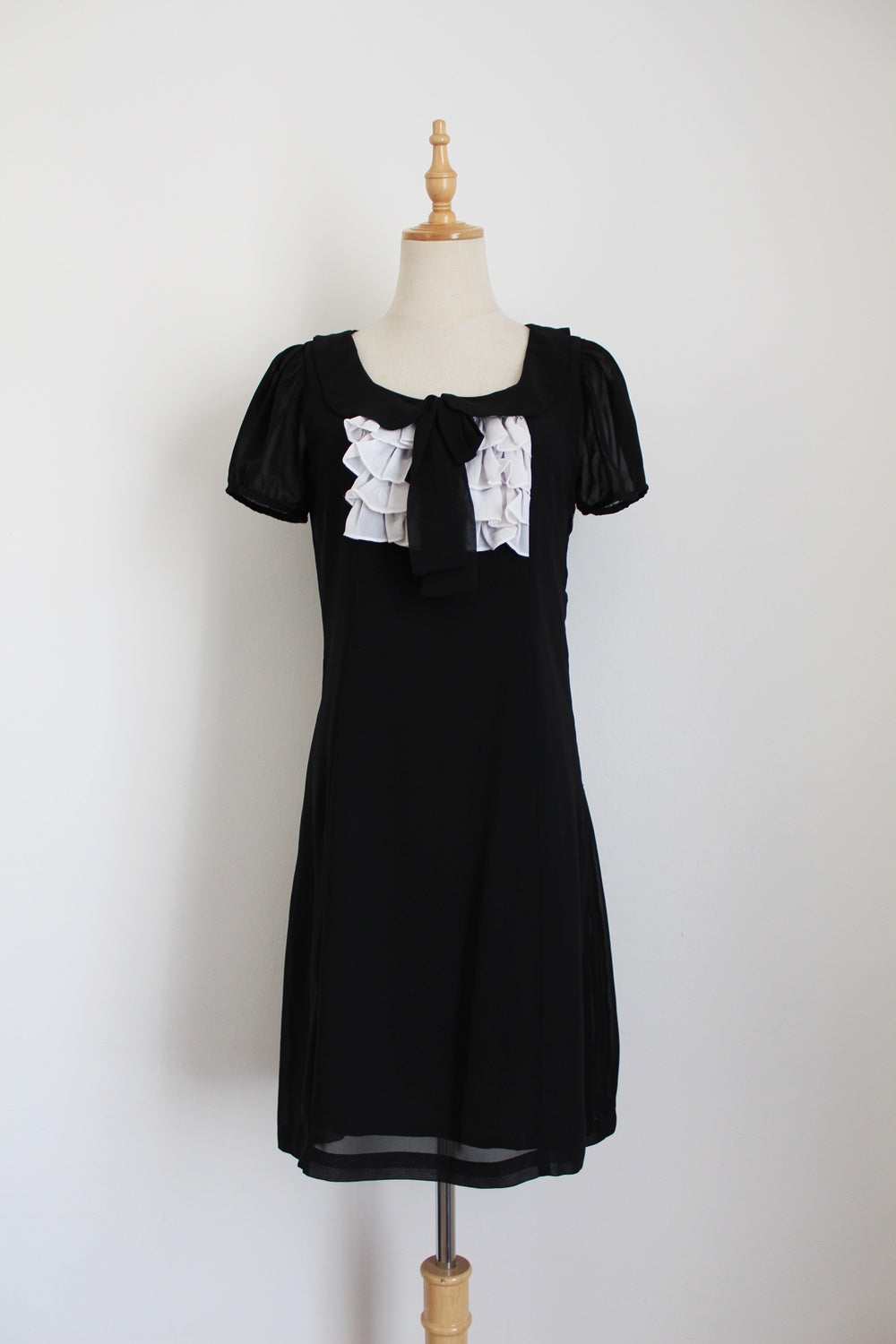 MARION & LINDIE SHORT SLEEVE DRESS BLACK WHITE - SIZE 8