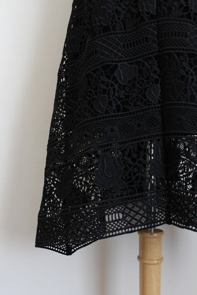 FOREVER NEW LACE OVERLAY DRESS BLACK - SIZE 8