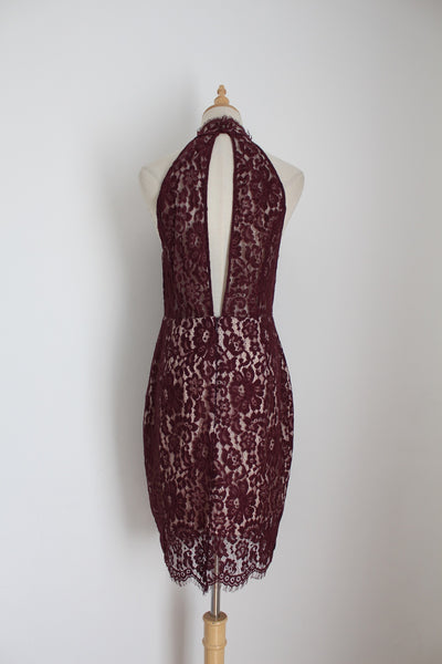 KEEPSAKE HIGH NECK LACE COCKTAIL DRESS RED - SIZE 10