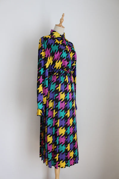 VINTAGE HOUNDSTOOTH TWO PIECE SKIRT SET - SIZE 12