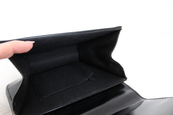 VINTAGE LUCITE CHAIN SMALL BAG BLACK