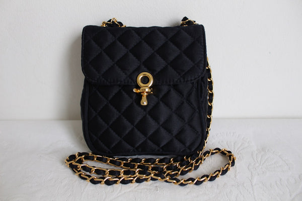 ABRO VINTAGE QUILTED CHAIN SLING BAG NAVY