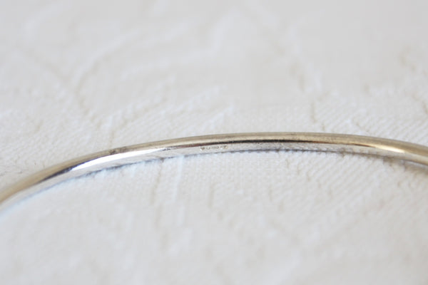 STERLING SILVER KNOT BANGLE