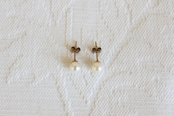 9CT GOLD PEARL STUD EARRINGS