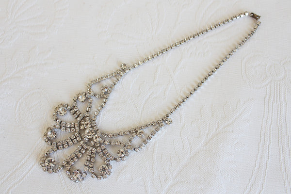 VINTAGE RHINESTONE STATEMENT NECKLACE