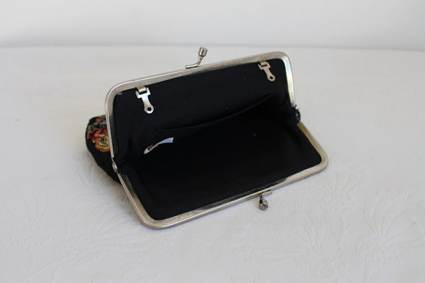 VINTAGE TAPESTRY CLUTCH PURSE