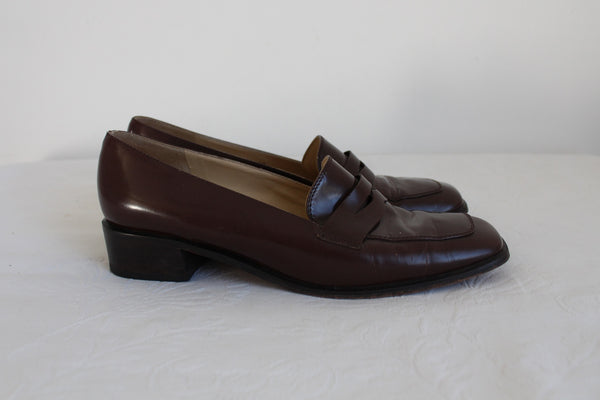 GUCCI SQUARE TOE LEATHER LOAFERS - SIZE 6