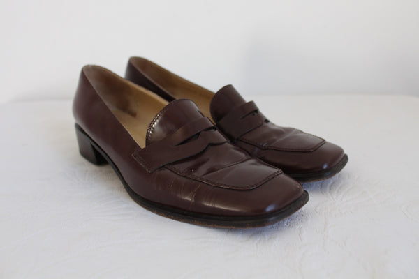 GUCCI SQUARE TOE LEATHER LOAFERS - SIZE 6