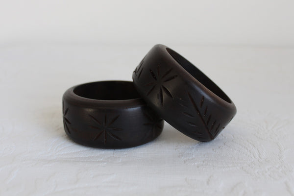 VINTAGE CARVED WOOD BANGLES DARK BROWN