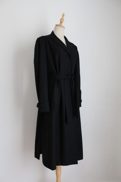 100% WOOL VINTAGE BELTED COAT BLACK - SIZE 14