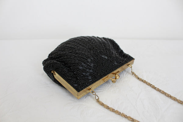 VINTAGE BEADED SCALLOP EVENING BAG
