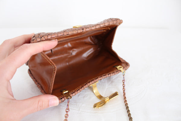 VINTAGE WICKER BASKET CHAIN BAG