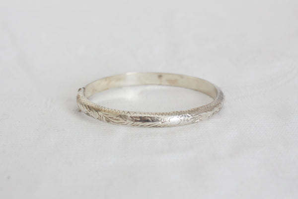STERLING SILVER FILIGREE BANGLE