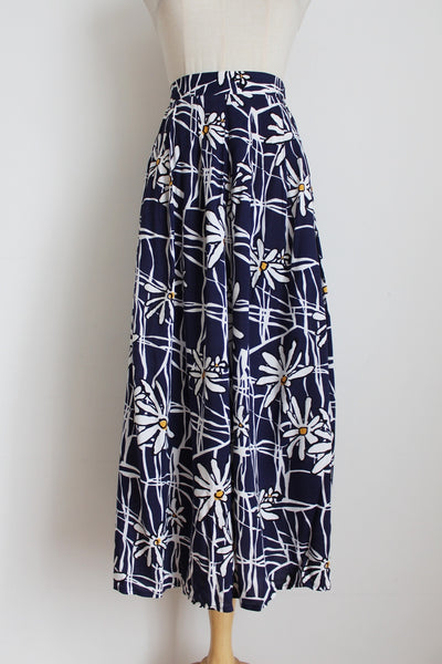 VINTAGE DAISY PRINT NAVY WHITE SKIRT - SIZE 6
