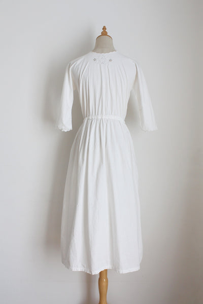 VINTAGE EMBROIDERED COTTON DRESS WHITE - SIZE 8