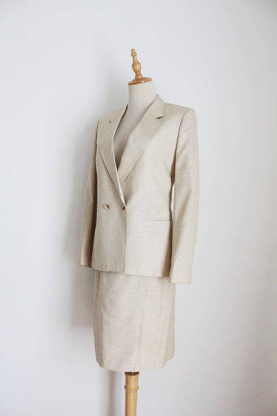 100% SILK VINTAGE SKIRT BLAZER SUIT - SIZE 8