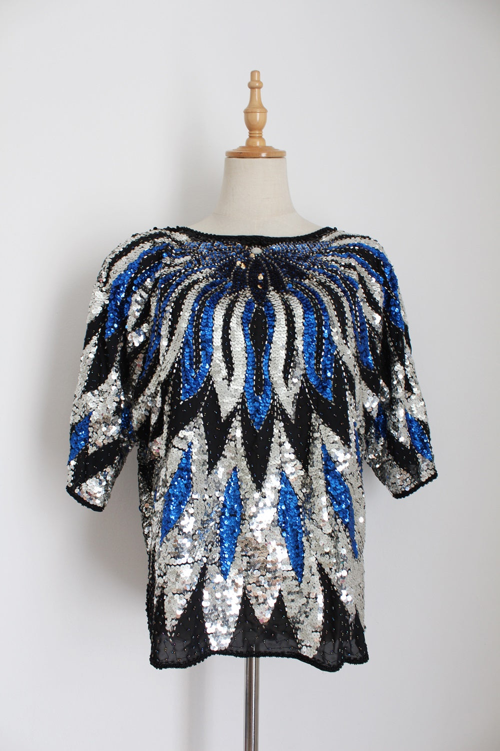 VINTAGE SEQUINED TOP BLUE BLACK - SIZE 12