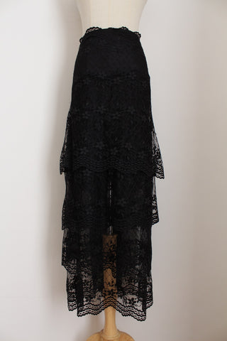 LACE TIERED SKIRT BLACK - SIZE 12
