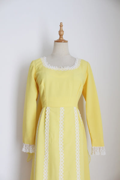 VINTAGE LACE LONG SLEEVE DRESS YELLOW - SIZE 8