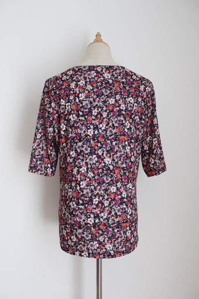 WITCHERY PEEKABOO FLORAL TOP - SIZE XL