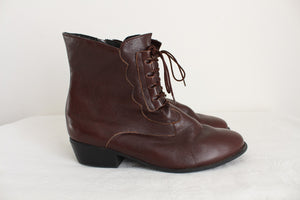 GENUINE LEATHER LACE UP BOOTS - SIZE 9