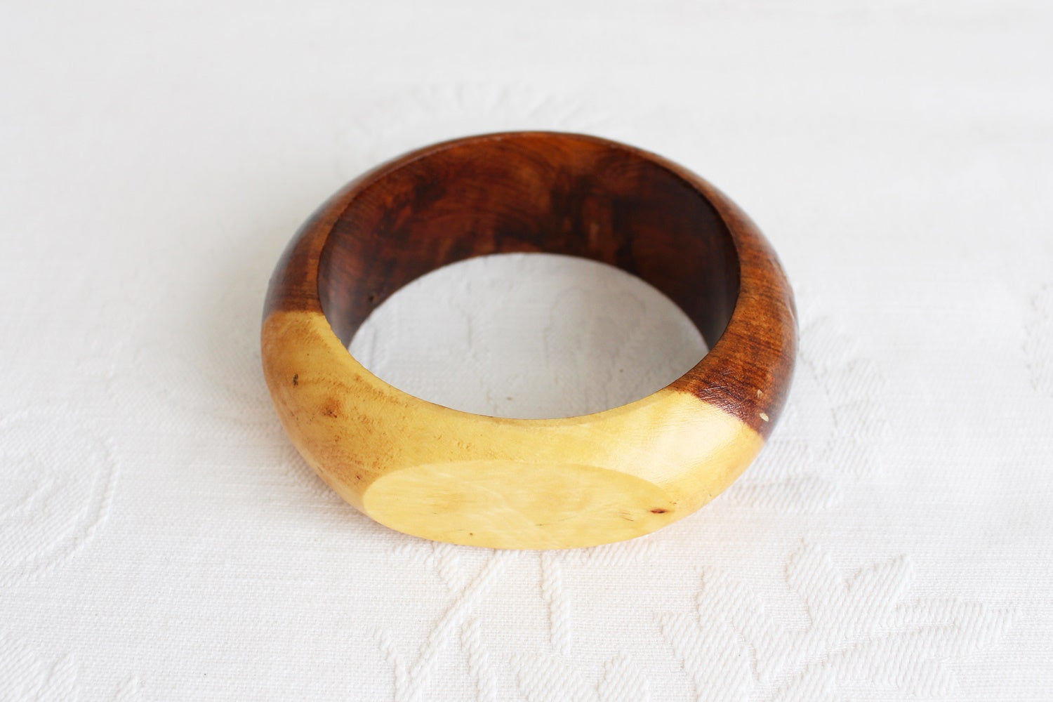 VINTAGE TWO TONE SOLID WOODEN BANGLE