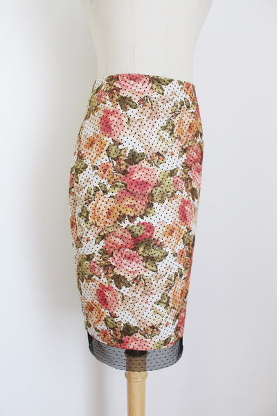 TRAFALUC FLORAL PENCIL SKIRT - SIZE 10