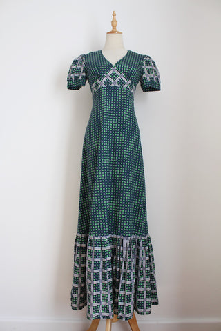 VINTAGE FLORAL MAXI DRESS GREEN - SIZE 6