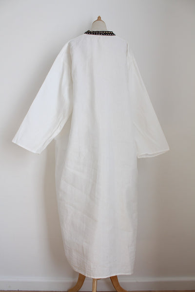 VINTAGE KAFTAN WHITE BLACK - SIZE XL