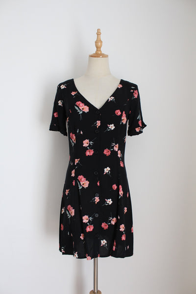 FLORAL BUTTON DOWN MINI DRESS BLACK - SIZE 6