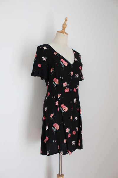 FLORAL BUTTON DOWN MINI DRESS BLACK - SIZE 6