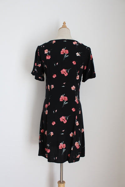 FLORAL BUTTON DOWN MINI DRESS BLACK - SIZE 6