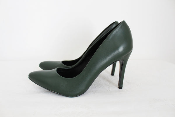 STIG P GENUINE LEATHER HEELS GREEN - SIZE 7